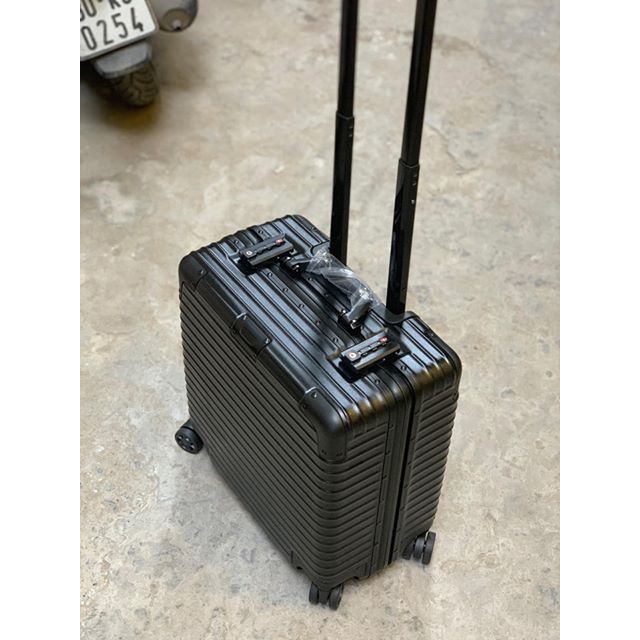 Vali kéo khóa sập ngang pilot