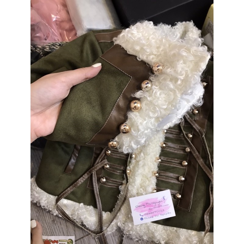 Áo khoác viền lông