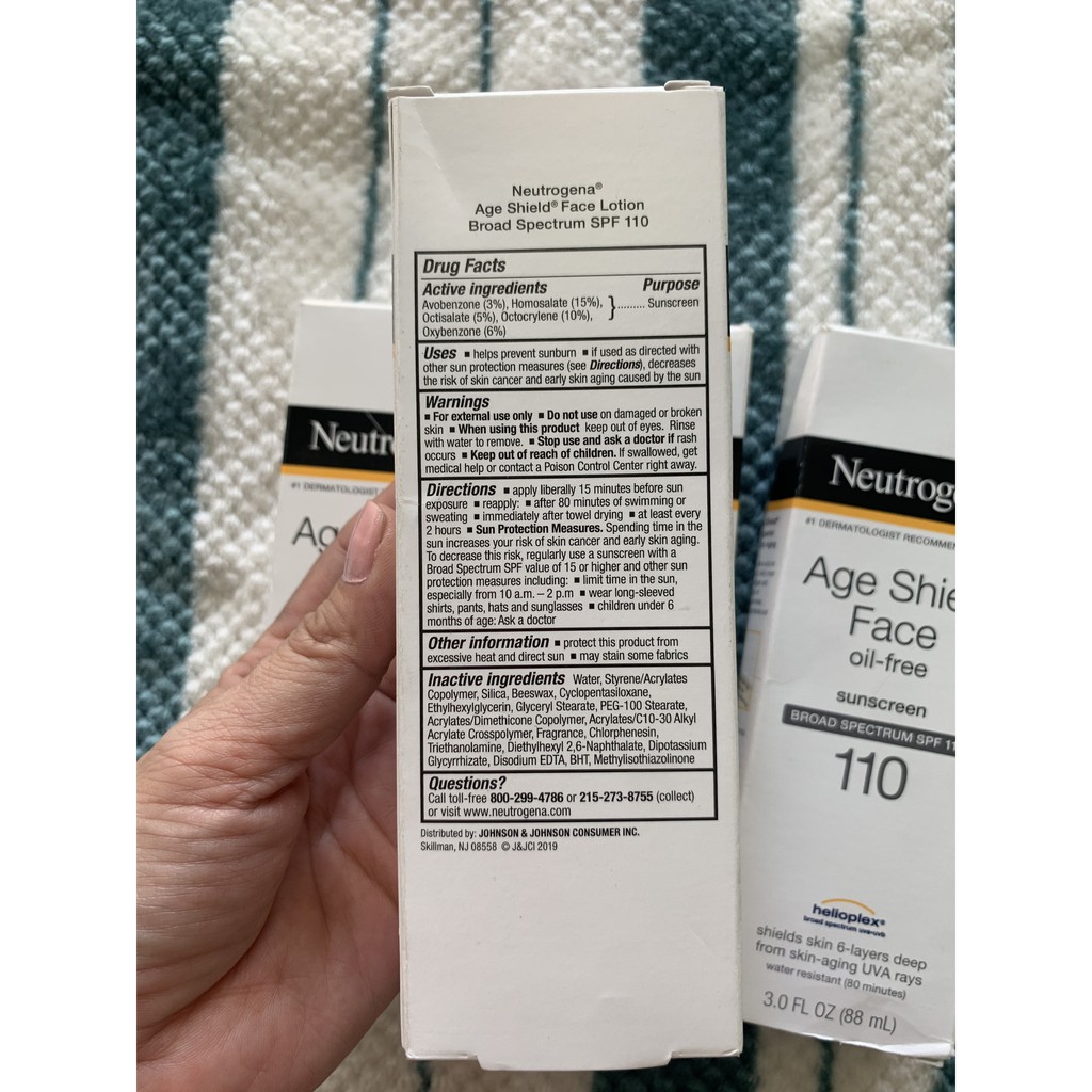 Kem chống nắng Neutrogena Age Shield Face SPF 110