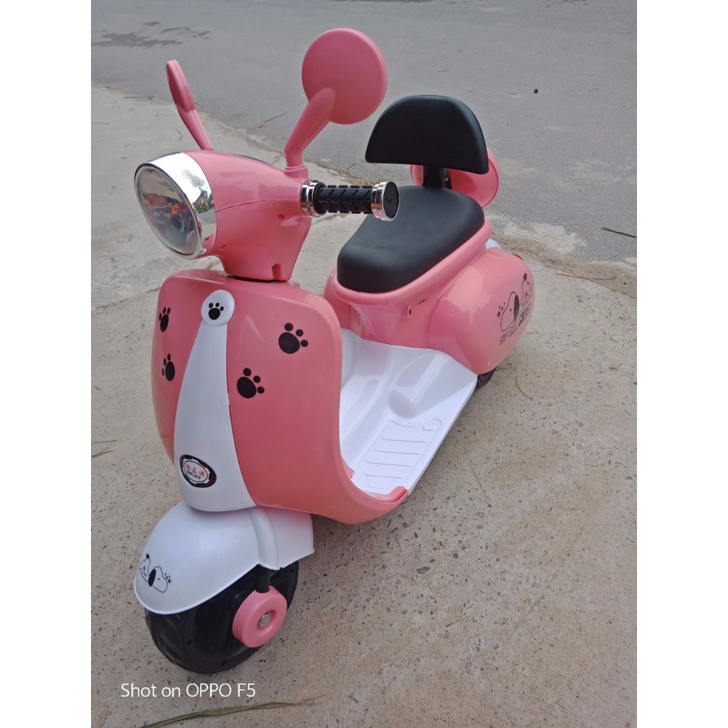 [Trợ giá] XE MÁY ĐIỆN VESPA 3279 CÓ ĐÈN VÀ NHẠC