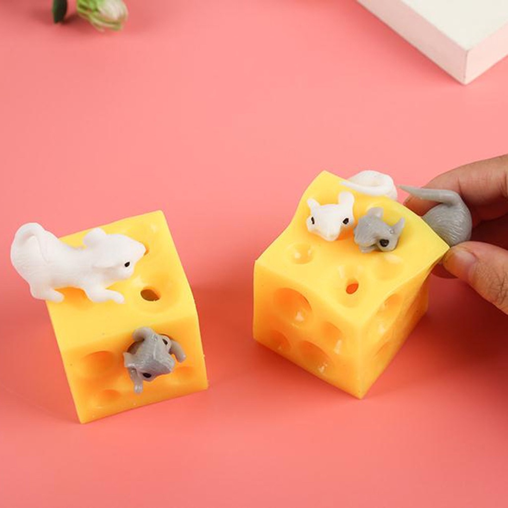 Đồ chơi bóp dẻo hình chú chuột và phô mai vui nhộn giải tỏa căng thẳng