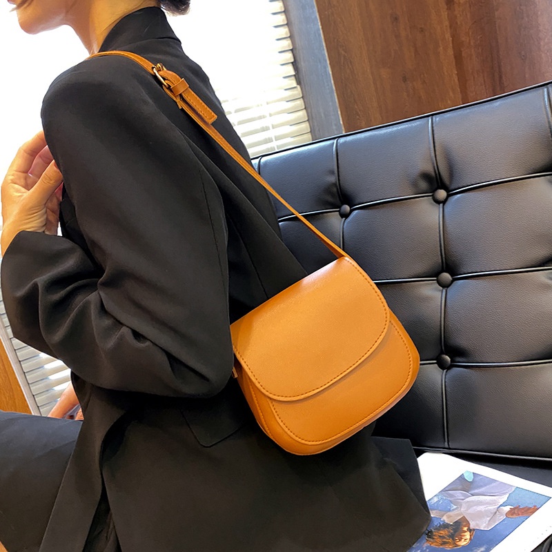 Túi đeo vai IELGY màu trơn phong cách phương Tây cổ điển cá tính cho nữ