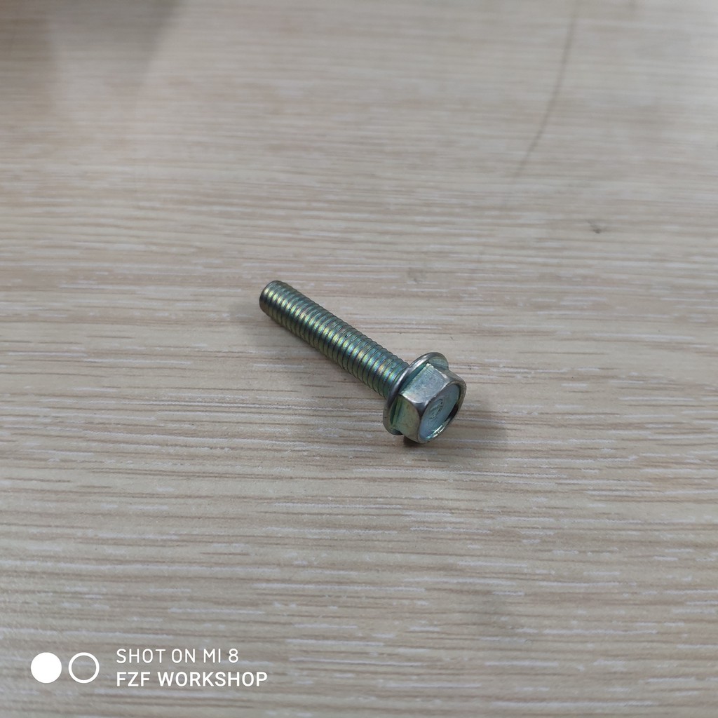 Ốc zin xe máy 6li x 3cm