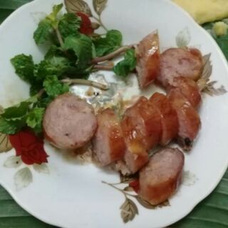Lạp xưởng nhà làm