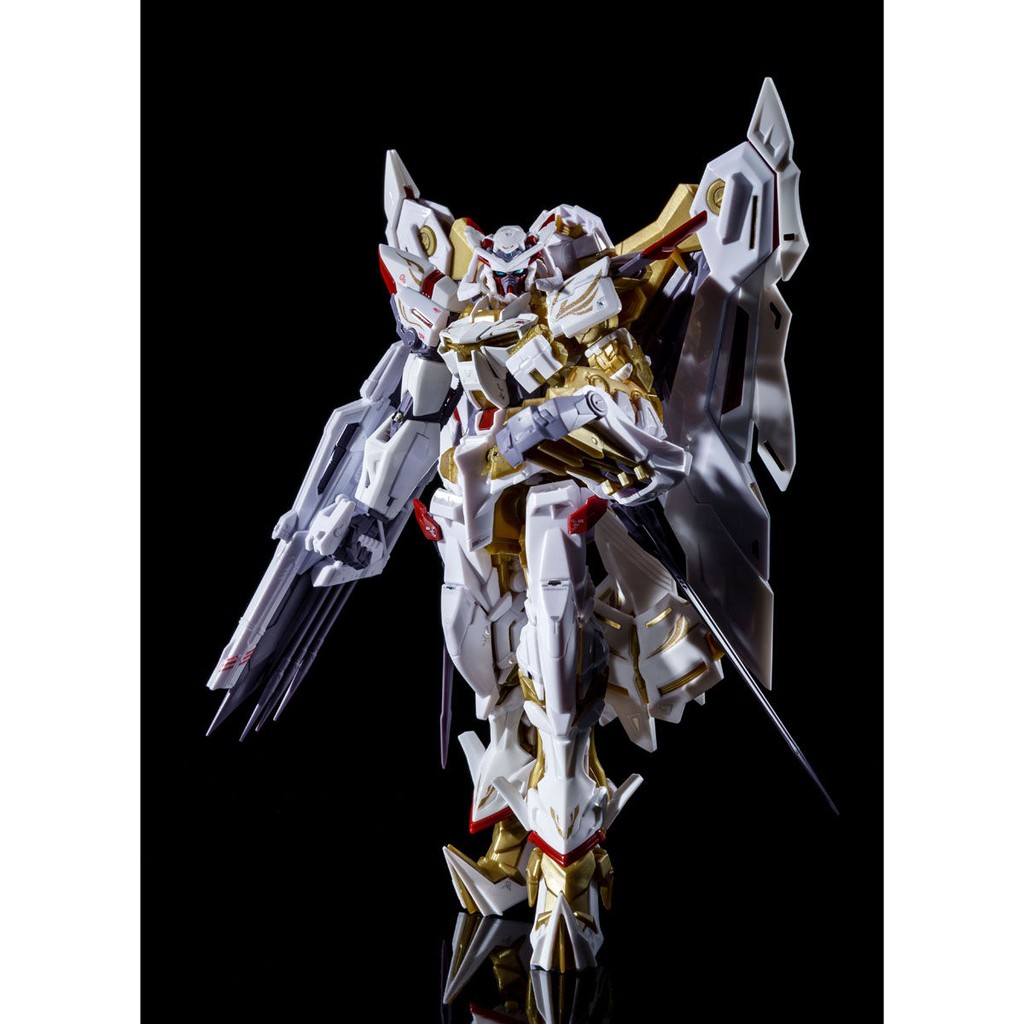 Mô hình lắp ráp Bandai RG 1/144 Gundam Astray Gold Hana