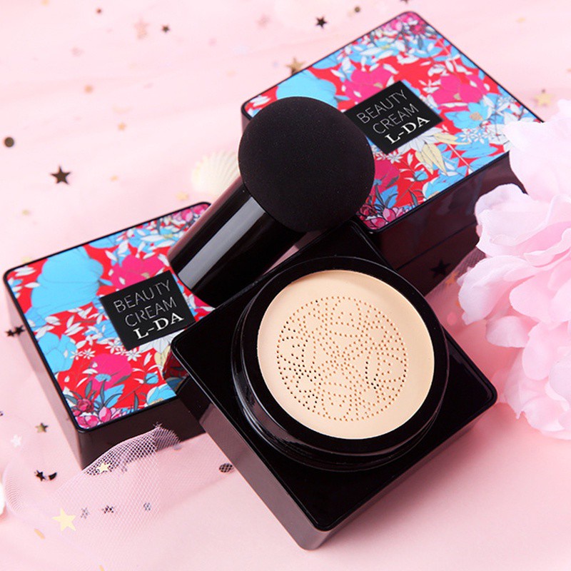 [Hàng mới về] Kem nền BB dạng lỏng dưỡng ẩm làm sáng da kèm cọ đầu nấm sử dụng tiện lợi