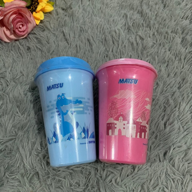 Ly có nắp Matsu 500ml