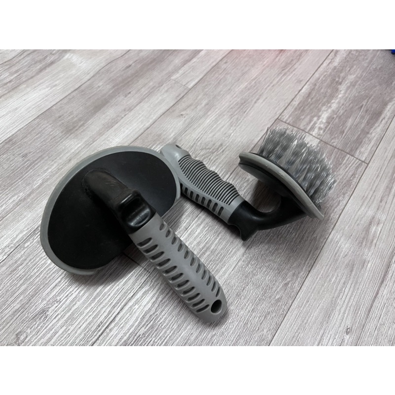 Chổi Cọ Rửa Lốp Xe Chuyên Dụng.