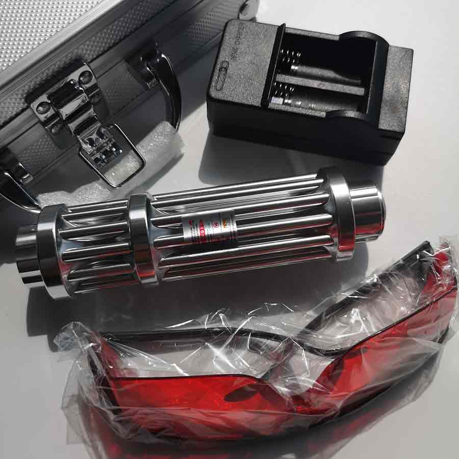 Đèn Laze đi biển 810 tia xanh dương