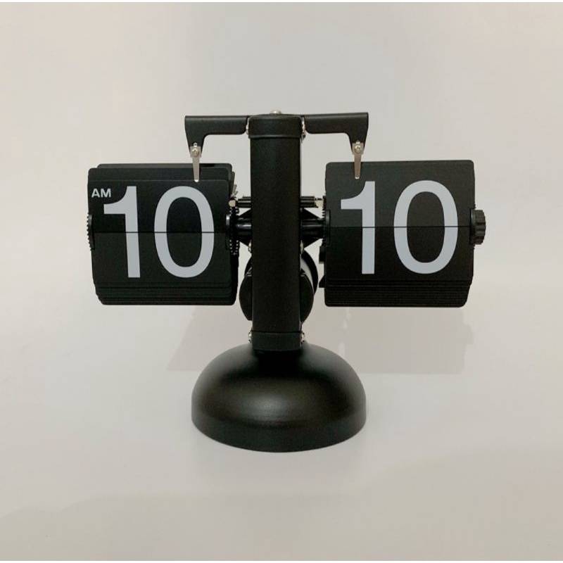 Đồng hồ số lật decor phong cách cổ điển, đơn giản