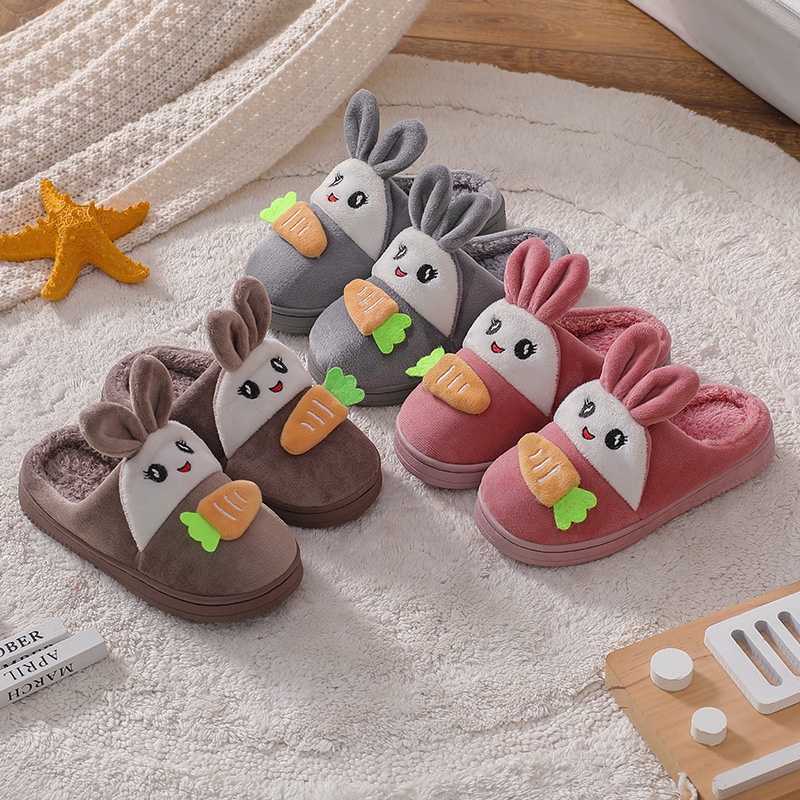 Dép đi trong nhà AMILA cotton đế dày chống trượt thiết kế thỏ và cà rốt hoạt hình dành cho trẻ em