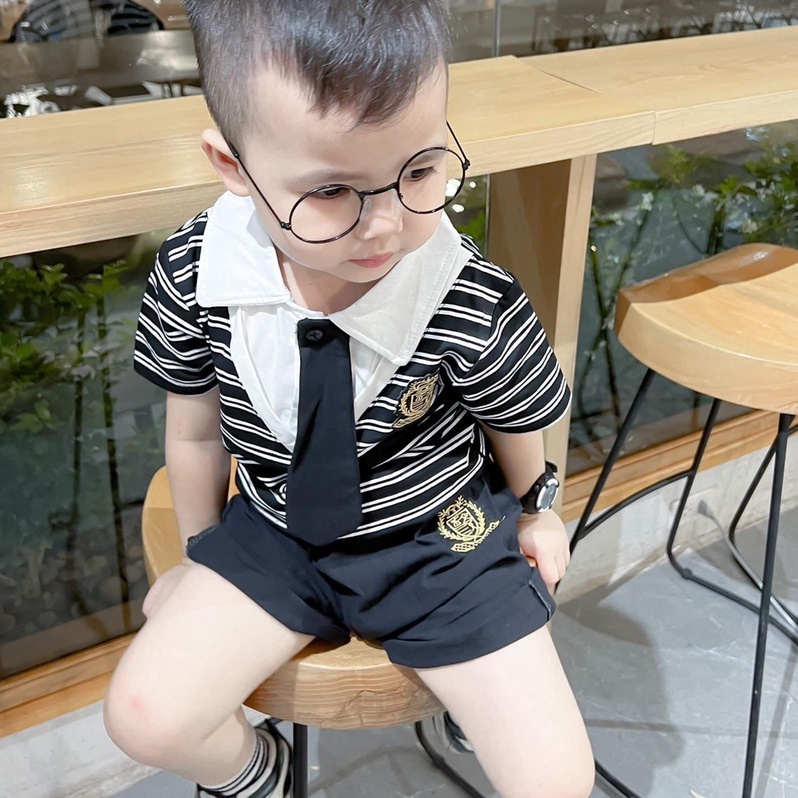 Bộ đồ cho bé trai mùa hè mới 2022 Set Áo thun Polo ngắn tay giả vest và cà vạt quần short size 7-18 kg, DUCK376