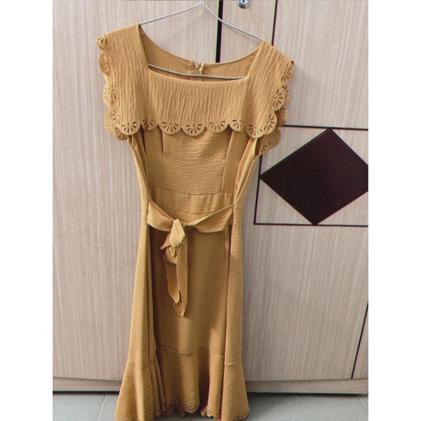 Pass nhiều kiểu Set vest chân váy và đầm
