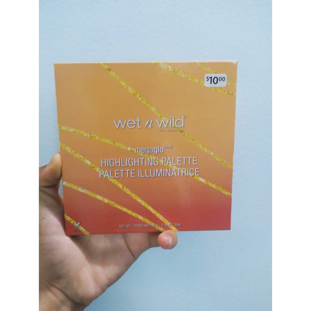 BẢNG HIGHLIGHTI 4 MÀU WET N WILD MEGAGLO HIGHLIGHTING PALETTE