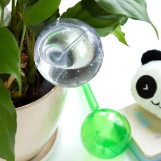 Dụng cụ tưới cây tự động