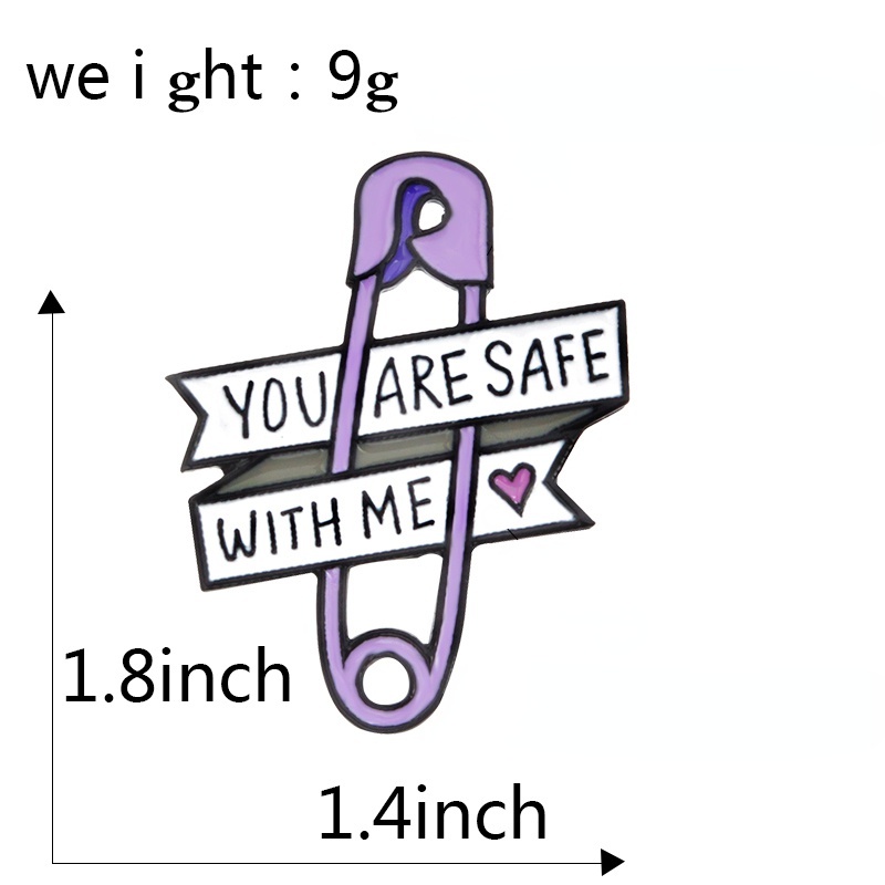 Huy Hiệu Cài Áo Hình Chữ You Are Safe with Me Phong Cách Sáng Tạo