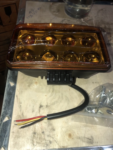 Sản phẩm gia đình làm: Lét 8 mắt đèn lét vàng rẻ  rẻ vô địch 12v 24v lắp ô tô xe máy xe đạp điện tàu thuyền