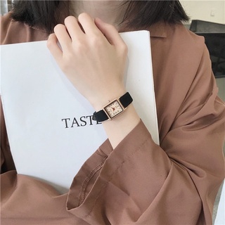 Đồng hồ nữ doukou ulzzang (có sẵn)