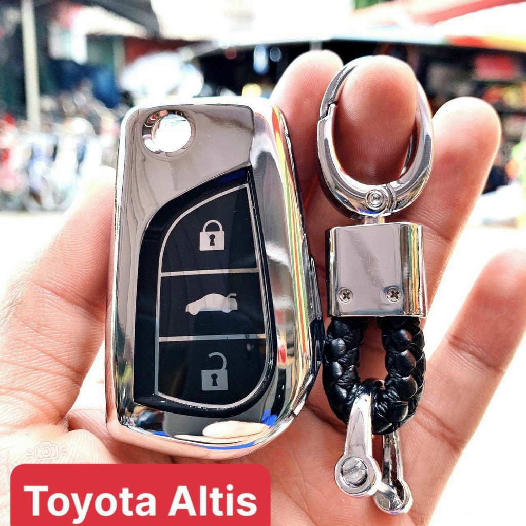 Ốp Chia Khóa Tráng Gương Silicol Altis, Fortuner, Innova, Hilux - Chìa gập,... kèm móc treo