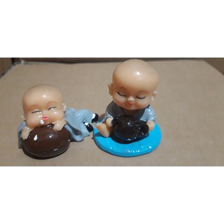 Chú Tiểu Gỏ Mõ Nhiều Màu