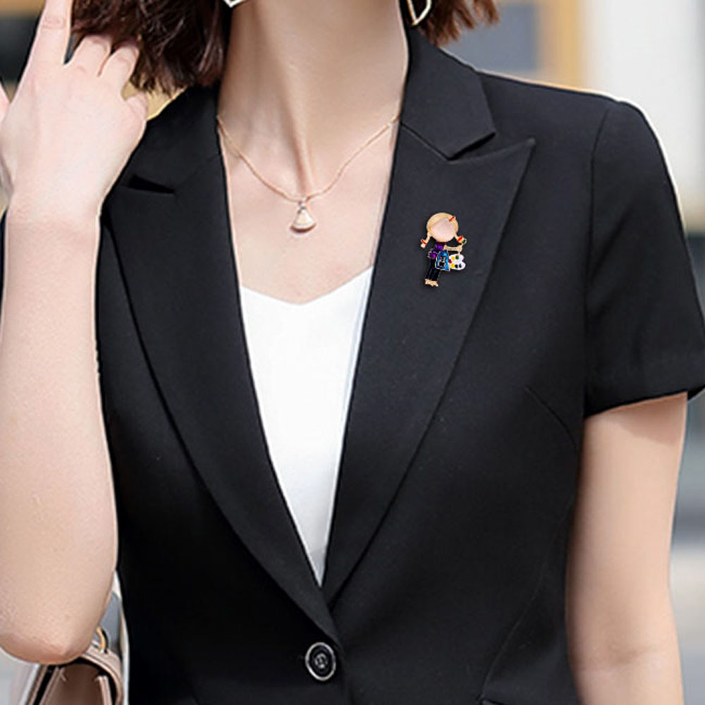 Ghim Cài Áo Hình Cô Gái Xinh Xắn Độc Đáo