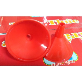 Phễu rót bằng nhựa