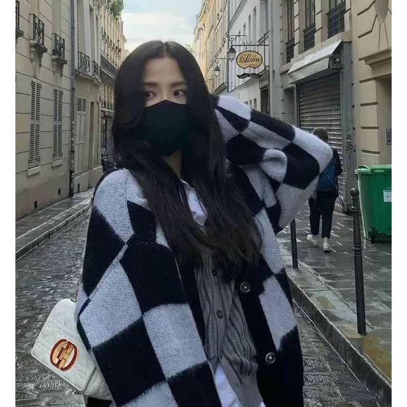 Áo khoác cardigan jisoo blackpink mặc kẻ caro vải len dệt kim thu đông 2021