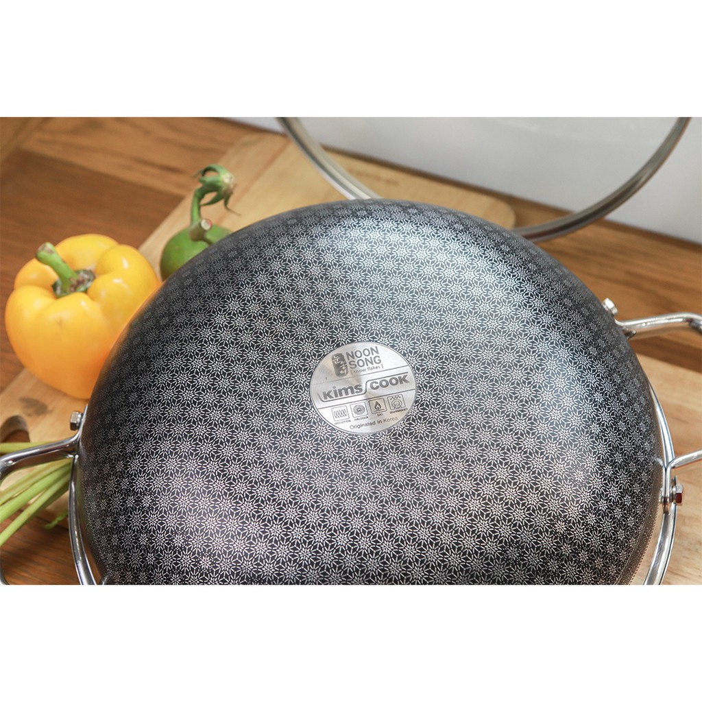 Chảo xào inox 304 cao cấp KimsCook NOONSONG 2 quai 30cm chống dính 2 mặt 3 lớp đúc liền đáy từ nắp kính , tặng 1 sạn ino