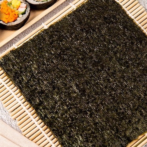 Mành tre cuộn kimbap