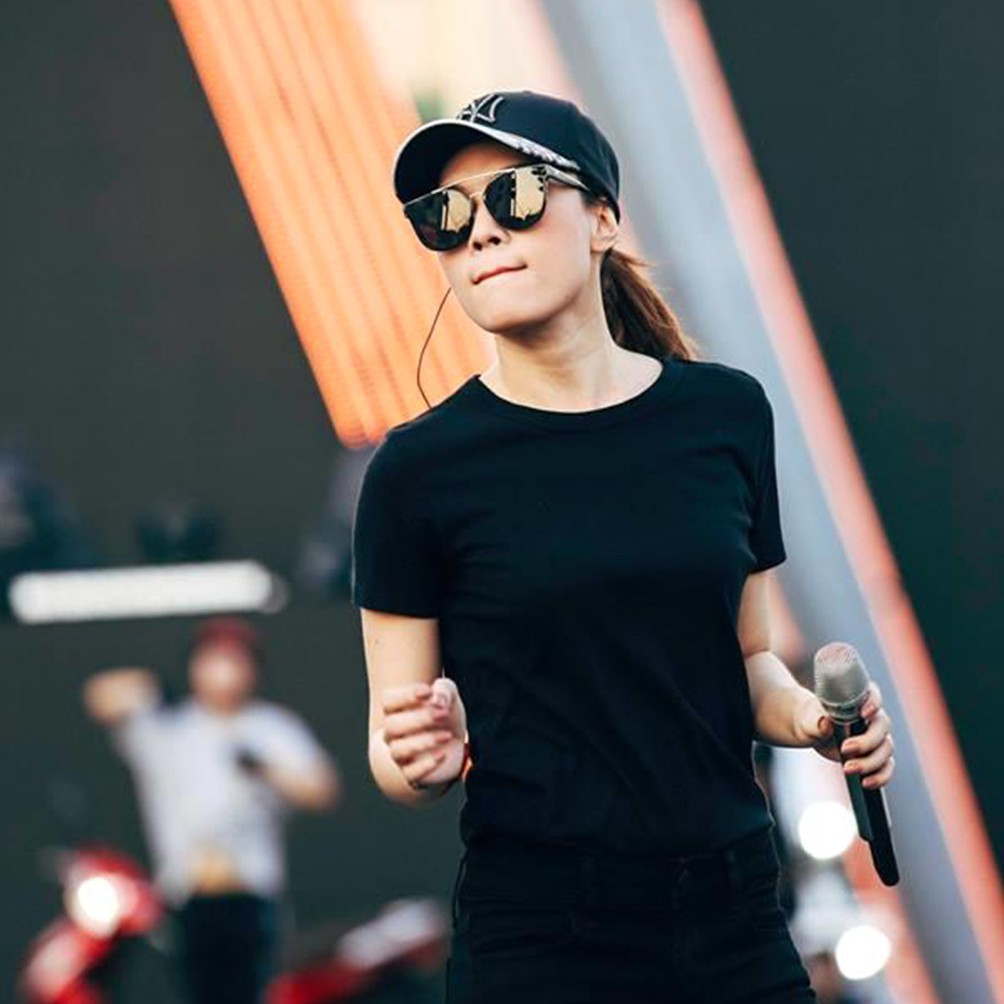 ÁO THUN TRƠN CỔ TRÒN MÀU ĐEN TAY NGẮN NAM NỮ ( CÓ CẢ SIZE EM BÉ ) S4.12