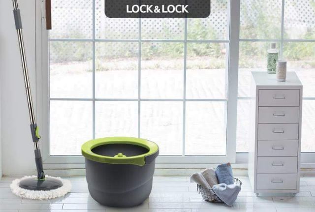 Bộ chổi lau nhà Lock&lock.