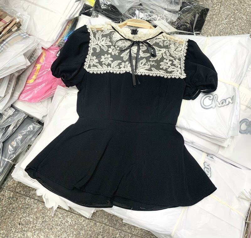 Áo babydoll cổ nơ nhỏ điệu đà