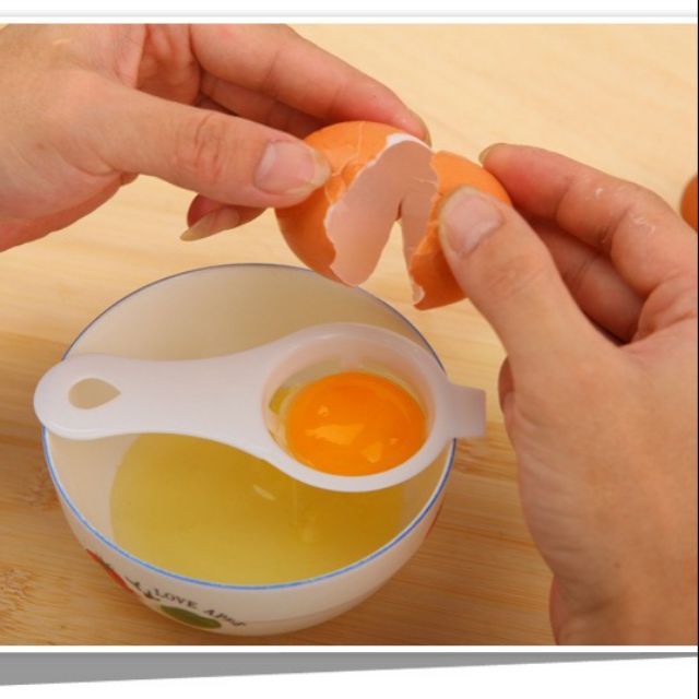 Dụng Cụ Tách Lòng Đỏ Và Lòng Trắng Trứng Gà Vịt Các Loại - Giao Màu Ngẫu Nhiên
