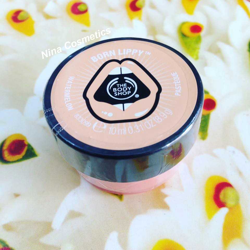 Son dưỡng ánh nhũ The Body Shop Watermelon  Born Lippy lip balm