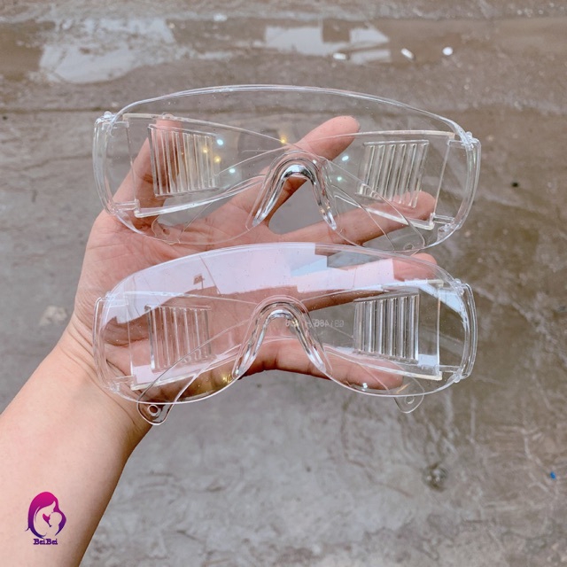 Kính bảo hộ phòng dịch ngăn tia bắn, che chắn gió bụi chống tia UV mắt vuông trong suốt unisex nam nữ