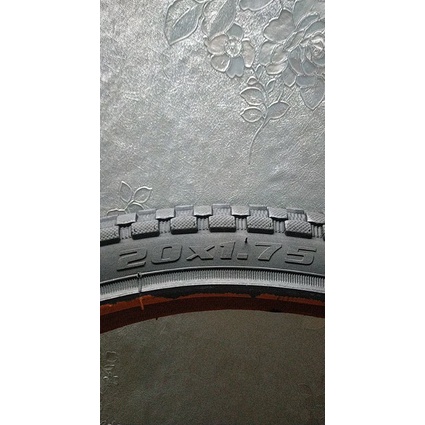 Vỏ xe đạp 20x1.75 DRC