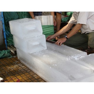 Dao chặt đá làm bằng nhíp xe