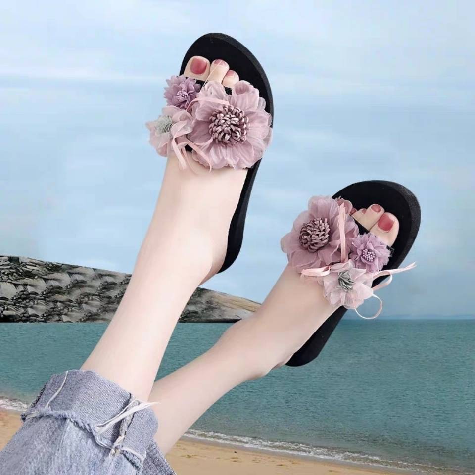 Dép Đế Xuồng Chống Trượt Đính Hoa Và Ngọc Trai Thời Trang