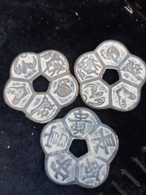 Tiền hoa mai cổ đẹp | BigBuy360 - bigbuy360.vn