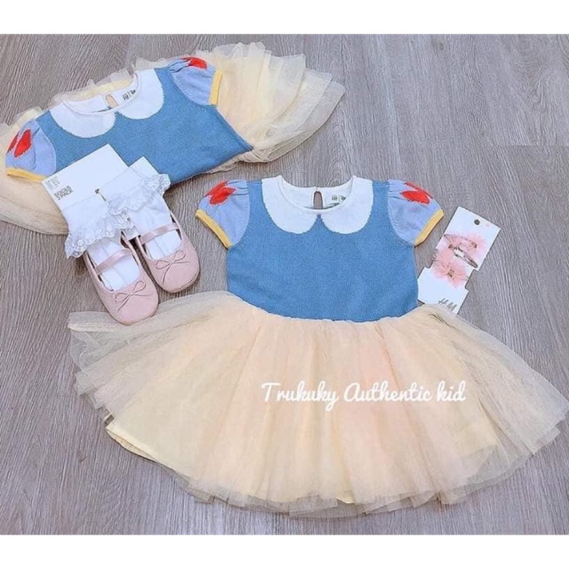 Váy bạch tuyết GAP auth