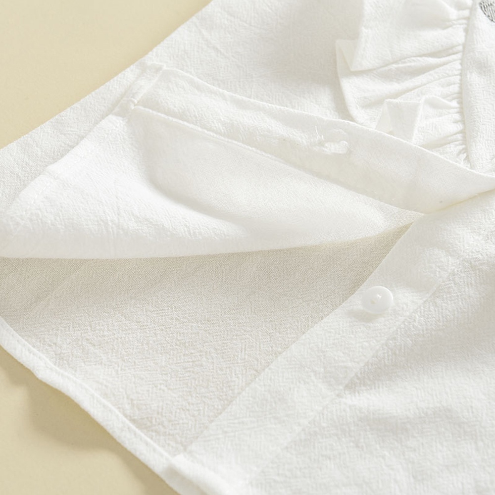 Set trang phục 2 món BEAR LEADER gồm áo kiểu thêu họa tiết hoa và quần đùi thời trang mùa hè 2021 cho bé gái