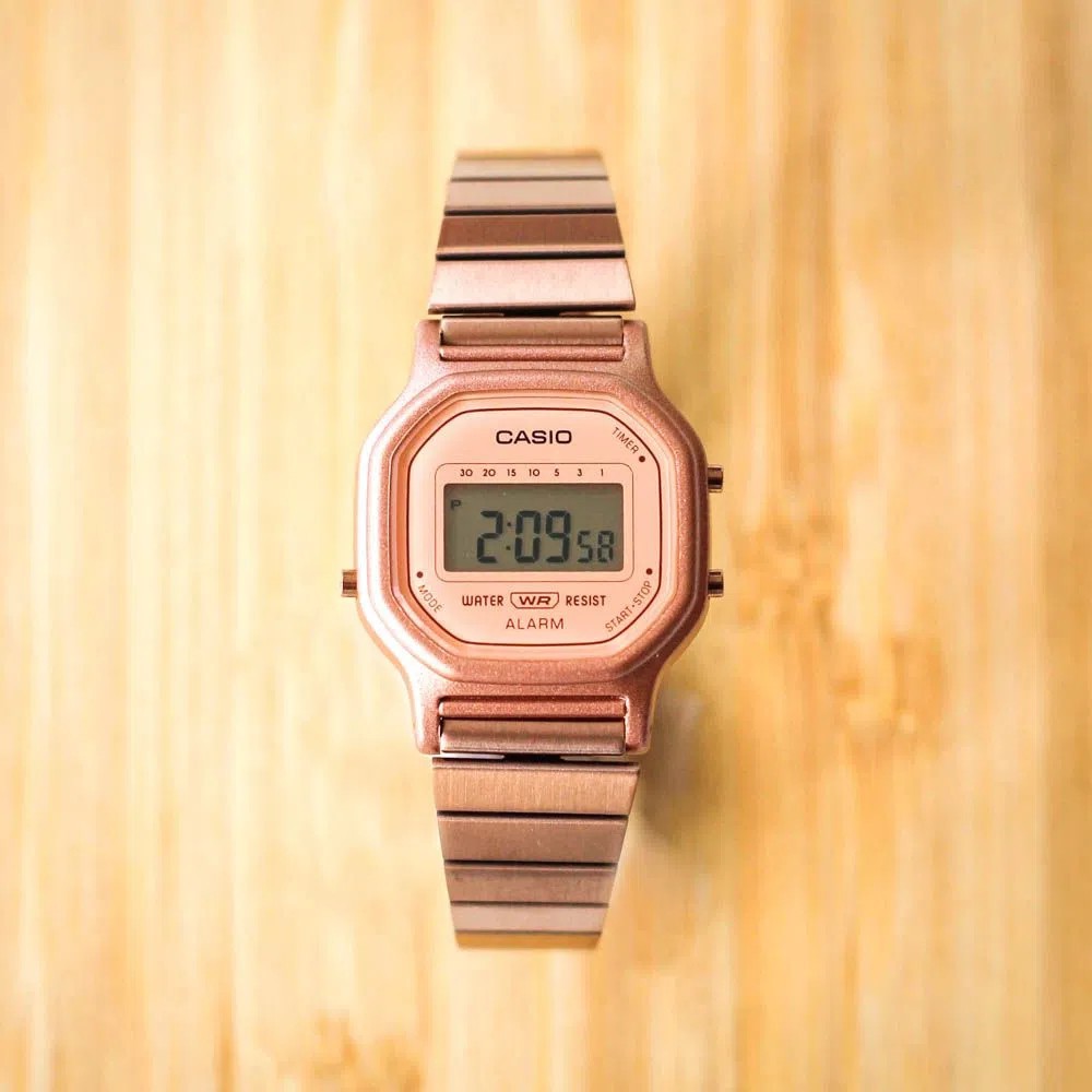 Đồng hồ nữ dây kim loại chính hãng Casio LA-11WR-5ADF | BigBuy360 - bigbuy360.vn