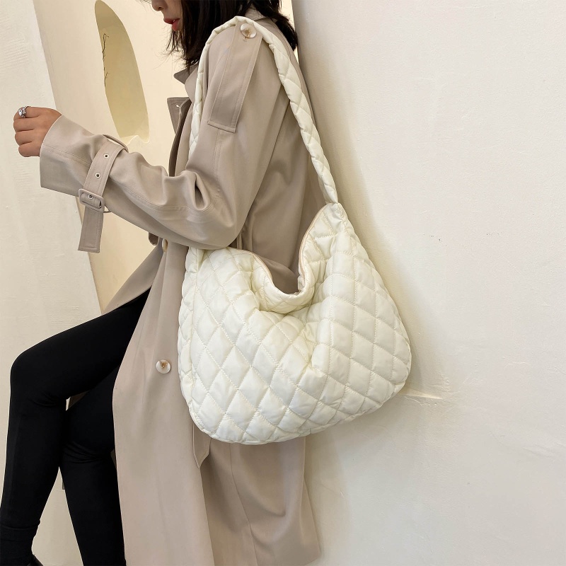 Túi xách đeo vai cotton có đệm nylon hình bánh mì thêu chéo thời trang mùa đông cho nữ