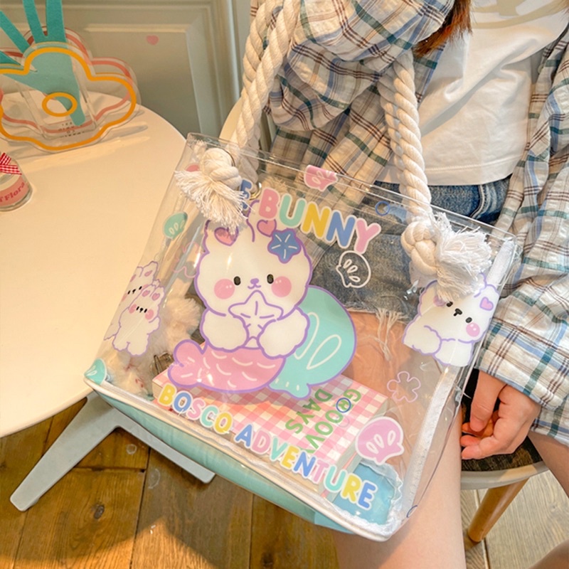 Túi tote bag trong suốt hoạ tiết hoạt hình gấu siêu cưng cho các cô nàng mê phong cách dễ thương