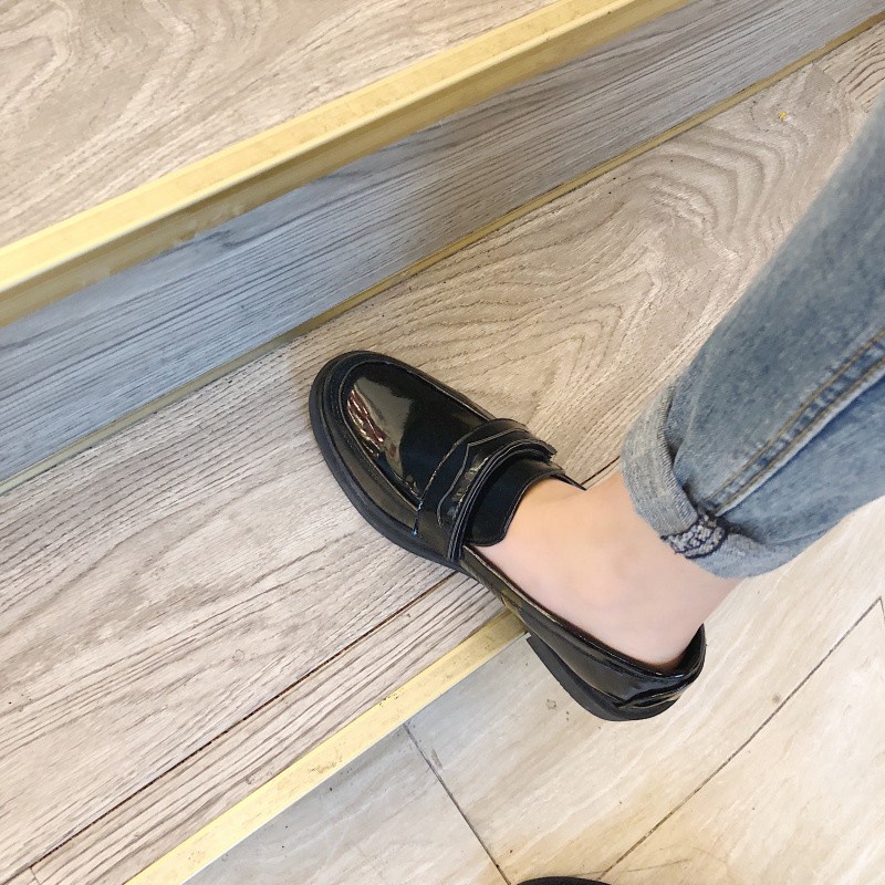 Giày ulzzang da bóng tặng kèm 4 bộ phụ kiện - 919