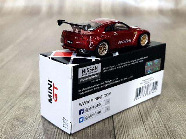 Xe Mô Hình Pandem Nissan GT-R R35 GT Wing Lava 1:64 MiniGT ( Đỏ #92)