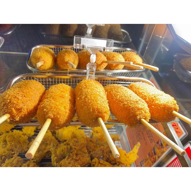 HOT DOT XÚC XÍCH PHO MAI