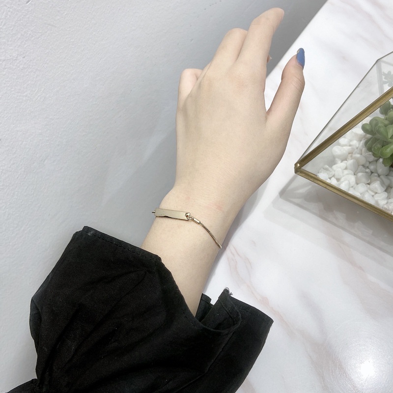 Lắc tay cá tính hợp xu hướng - 2 màu dễ lựa chọn - Mã D68