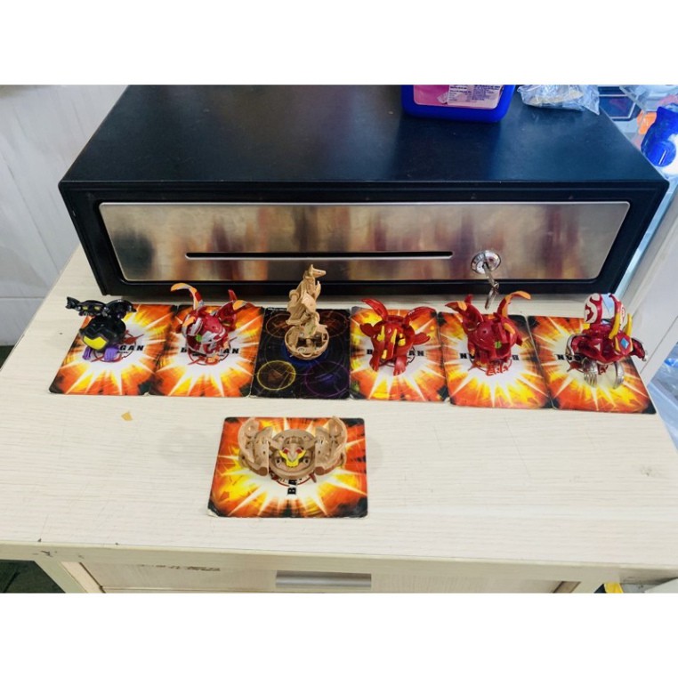 Đồ chơi robo bóng tròn Bakugan