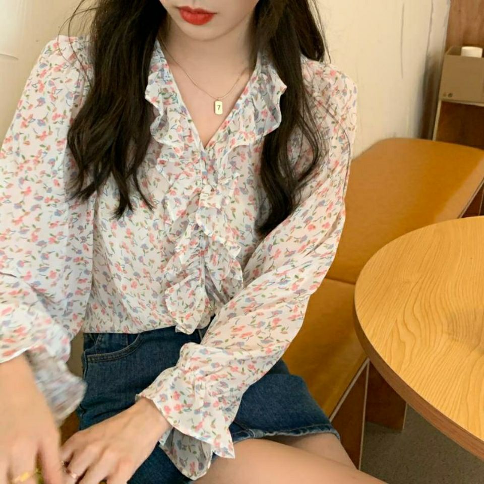 Áo sơ mi BH bằng vải chiffon họa tiết hoa tay dài cổ chữ V phối bèo phong cách Pháp cho nữ